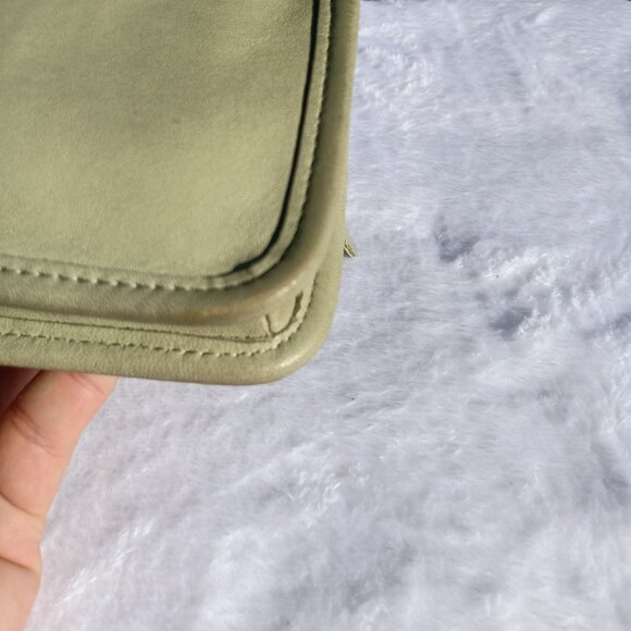 Coach Chunky Case 7165 - Picture 15 of 16